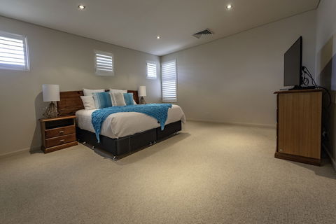 The Lotus - Accommodation Brisbane 4