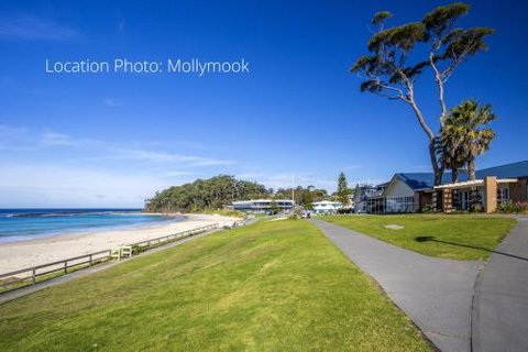 Beachfront Location 28 Mitchell Pde - Accommodation Brisbane 1