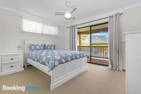 Stingray Shores Your Riverside Escape - Accommodation Brisbane 0