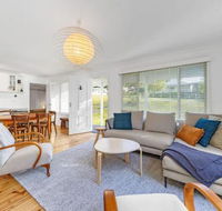 MOBYS at HYAMS Hyams Beach 4pm check out Sundays - Accommodation Brisbane
