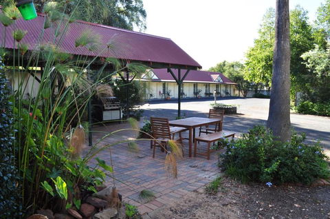 Bungalow Motel - Accommodation Brisbane 3