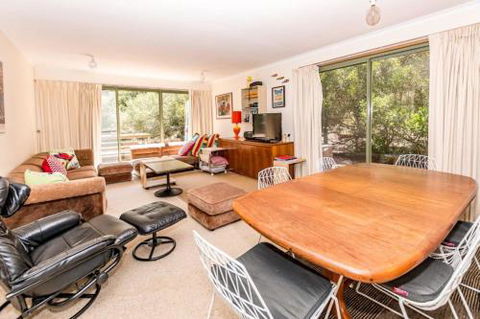 Sixteen Ash Ave Sandy Point - Accommodation Brisbane 4