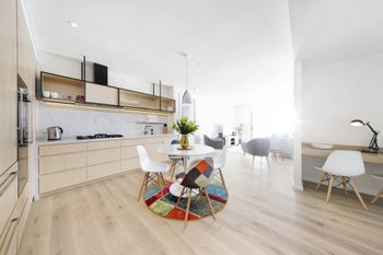 City With A Twist Of Lemon Rejuvenate Stays - Accommodation Brisbane 1