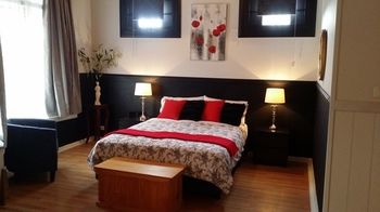 Strahan TAS Accommodation Brisbane
