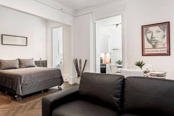 Stylish & Grand Potts Point H354 - Accommodation Brisbane 0