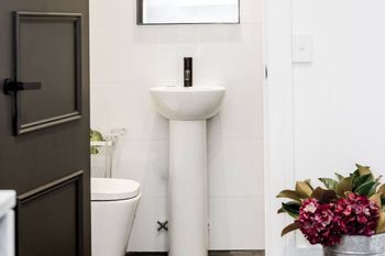 Stylish & Grand Potts Point H354 - Accommodation Brisbane 2