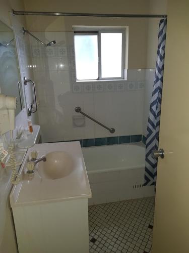 Blue Mountain Motel - Accommodation Brisbane 4
