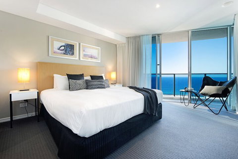 H Residences 2 Bedroom Ocean View In Surfers Paradise - Accommodation Brisbane 5