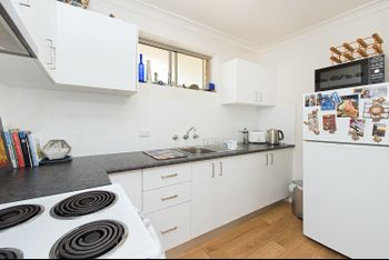 Comfy Convenience In Centennial Park - Accommodation Brisbane 3