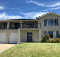 Ocean House at Mollymook - Accommodation Brisbane