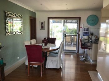 Ocean House At Mollymook - Accommodation Brisbane 5