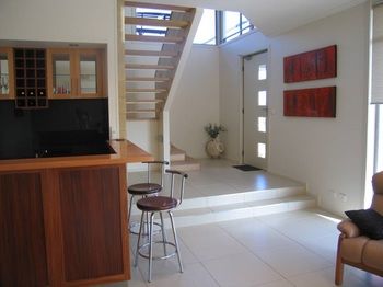 Holiday Makers - Accommodation Brisbane 3