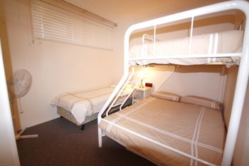 Radburn Unit 2 17 Ondine Close - Accommodation Brisbane 3