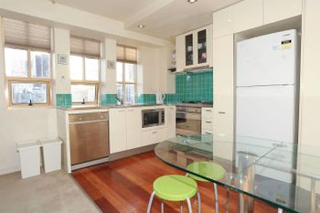 2 Beds 2 Baths FREE Car Park. Behind State Library - Accommodation Brisbane 4