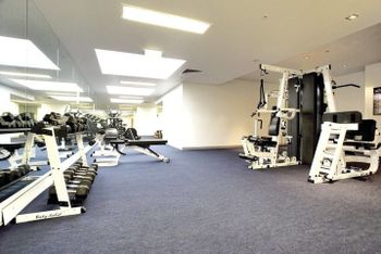 2 Beds 2 Baths FREE Car Park. Behind State Library - Accommodation Brisbane 6