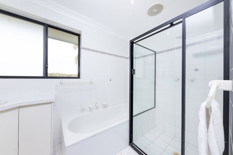 Hi Surf Unit 3 - Accommodation Brisbane 6