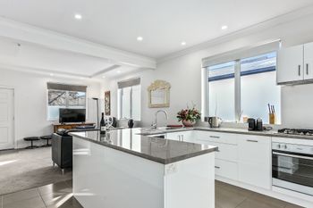 Wellington Street Cottage - Accommodation Brisbane 0