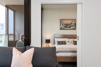 Stunning Harbour & City View Loft - Accommodation Brisbane 6