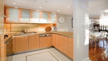 The Apartment Service NCLIF - Accommodation Brisbane 2