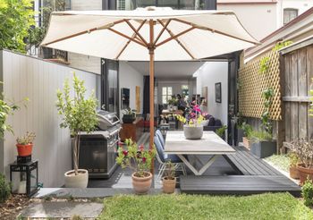 Stunning Executive Home In Glebe - Accommodation Brisbane 2