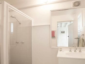 The 5th Green - Accommodation Brisbane 3