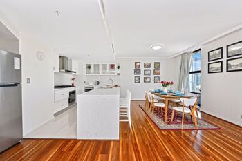 Deluxe Sydney Central Penthouse With Pool & Gym - Accommodation Brisbane 2