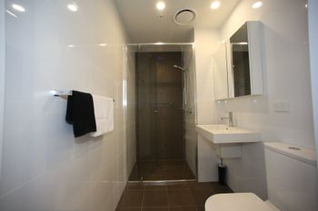 Hotel 75 The Husdon - Accommodation Brisbane 2