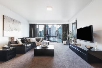 Heart Of Theatre District Pool & Gym - Accommodation Brisbane 0
