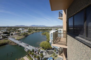 Holiday Inn Townsville - Accommodation Brisbane 3