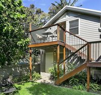 Private Garden Apartment Minutes Walk to Station NBN01 - Accommodation Brisbane