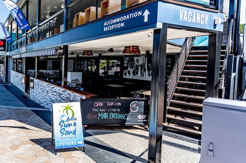 Airlie Sun & Sand Accommodation 6 - Accommodation Brisbane 0