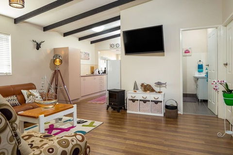 Magical Tomakin Getaway - Accommodation Brisbane 4