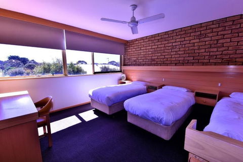 Flinders Cove Motor Inn - Accommodation Brisbane 6