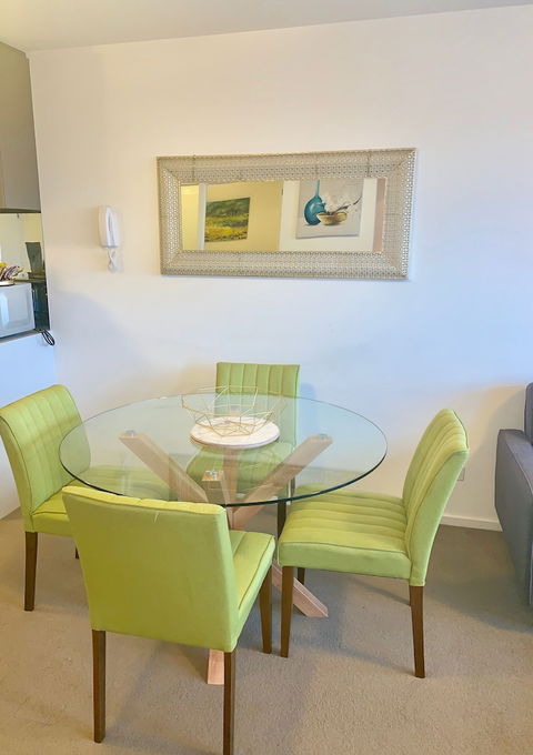 Luxury Apartment With View - Accommodation Brisbane 3
