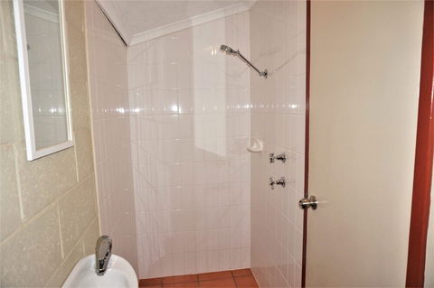 Osprey Holiday Village Unit 123 - Accommodation Brisbane 5