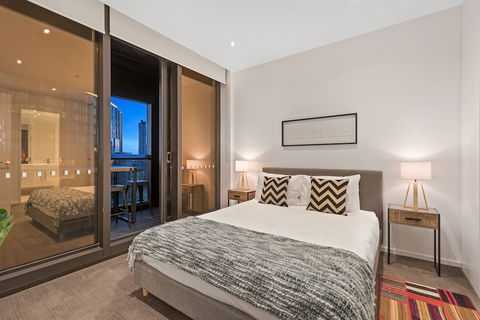 Sanctuary Apartments - Prima Pearl - Accommodation Brisbane 2