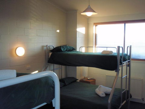 Alpine Heights 04 - Accommodation Brisbane 3
