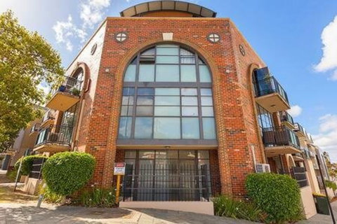 Stylish 2 Bedroom Apartment In The City - Accommodation Brisbane 4