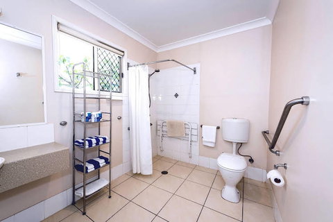 Cypress Pines Studio Villas - Accommodation Brisbane 1