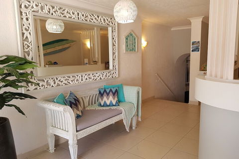 Surfers Chalet - Accommodation Brisbane 1