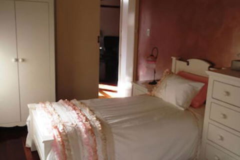 Rose Garden On Church BnB - Accommodation Brisbane 7