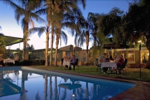 Hilltop Motel - Accommodation Brisbane 1