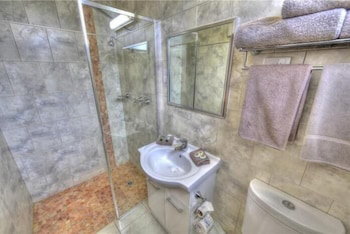 Silver Haven Motor Inn - Accommodation Brisbane 6