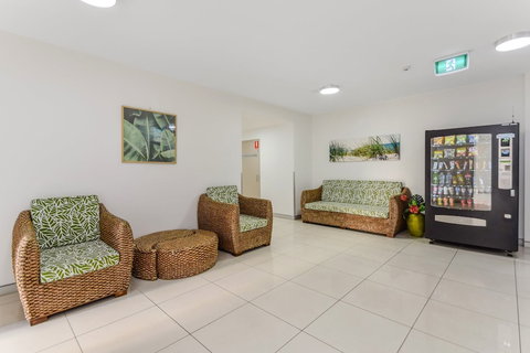 Redvue Apartments - Accommodation Brisbane 3