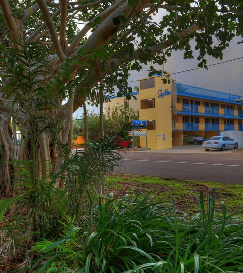 Sky View Units - Accommodation Brisbane 1