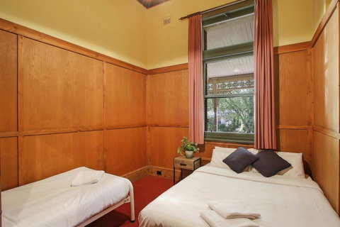 The Priory Beechworth - Accommodation Brisbane 4
