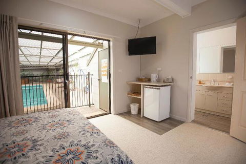 Batemans Bay Manor - Accommodation Brisbane 7