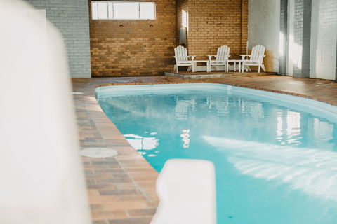 Deer Park Motor Inn - Accommodation Brisbane 2