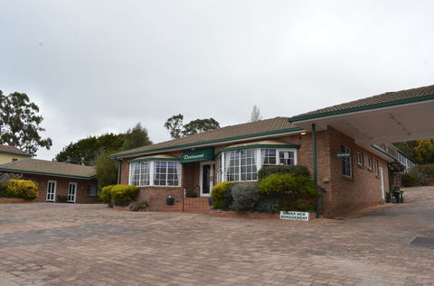 Deer Park Motor Inn - Accommodation Brisbane 0