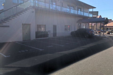 New England Motor Inn - Accommodation Brisbane 5